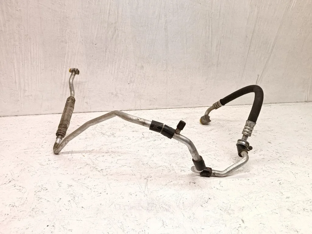 Air conditioning (A/C) pipe/hose 1T0820743AA