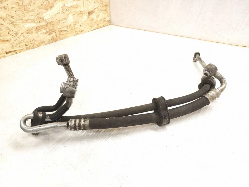 Air conditioning (A/C) pipe/hose