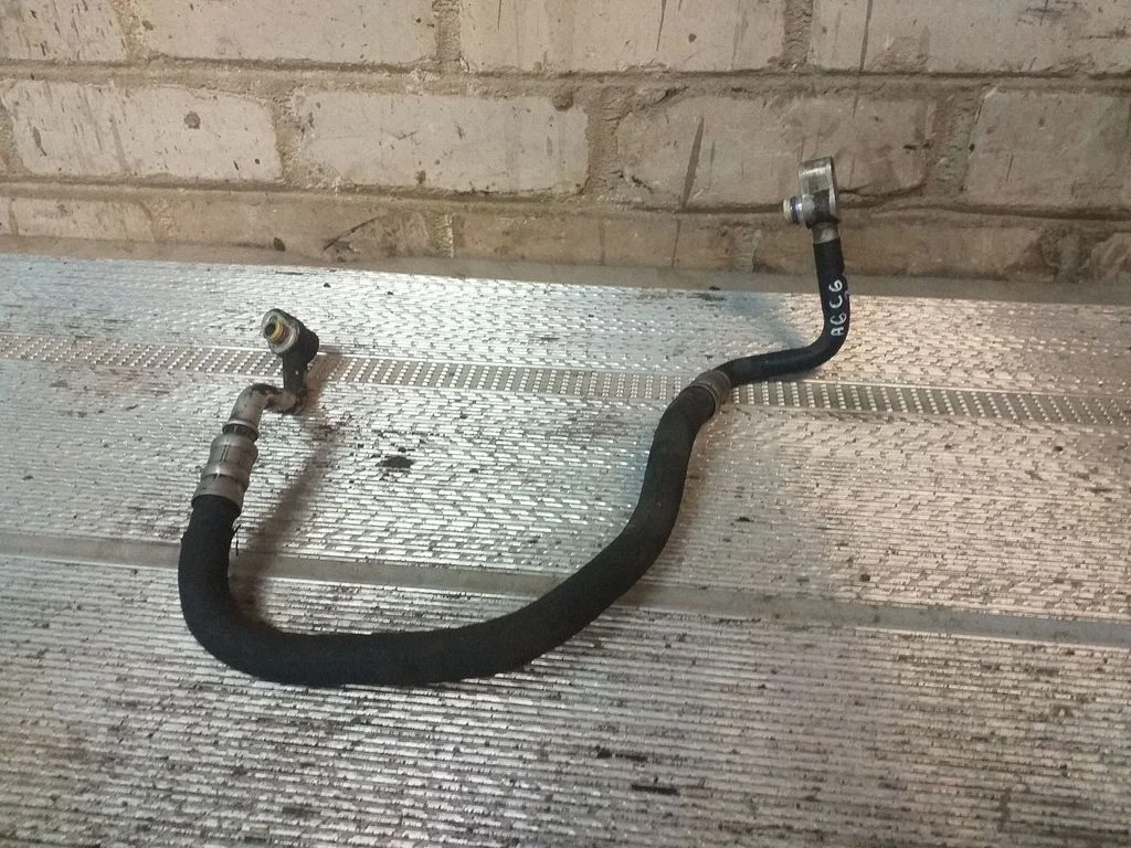 Air conditioning (A/C) pipe/hose – Audi A6 Allroad C6 (2006-2011)