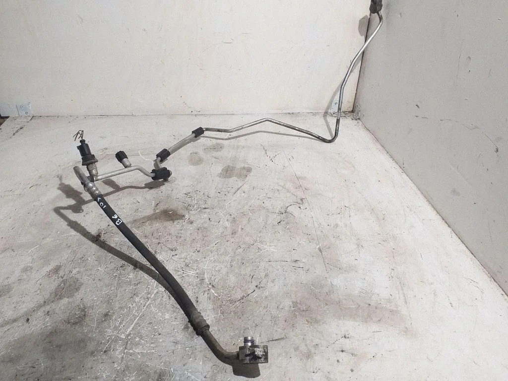 Air conditioning (A/C) pipe/hose