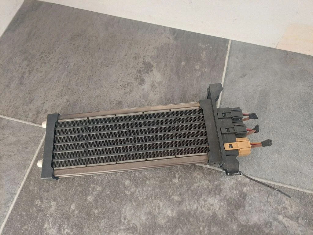 Electric cabin heater radiator – Audi A4 S4 B6 8E 8H (2001-2005)