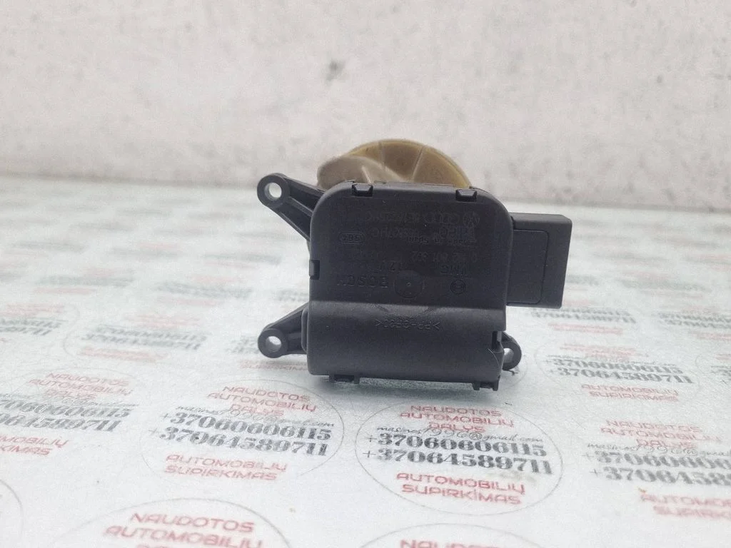 Silniczek klapki nawiewu – Audi A4 S4 B6 8E 8H (2001-2005)