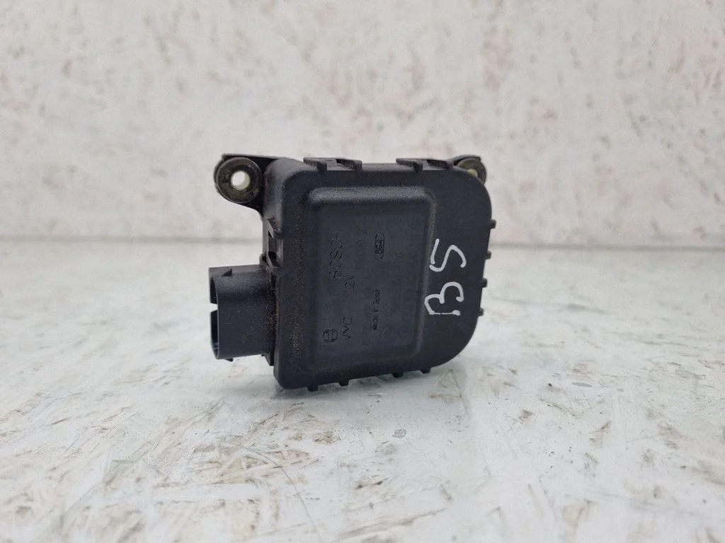 Air flap motor/actuator 8D1820511B
