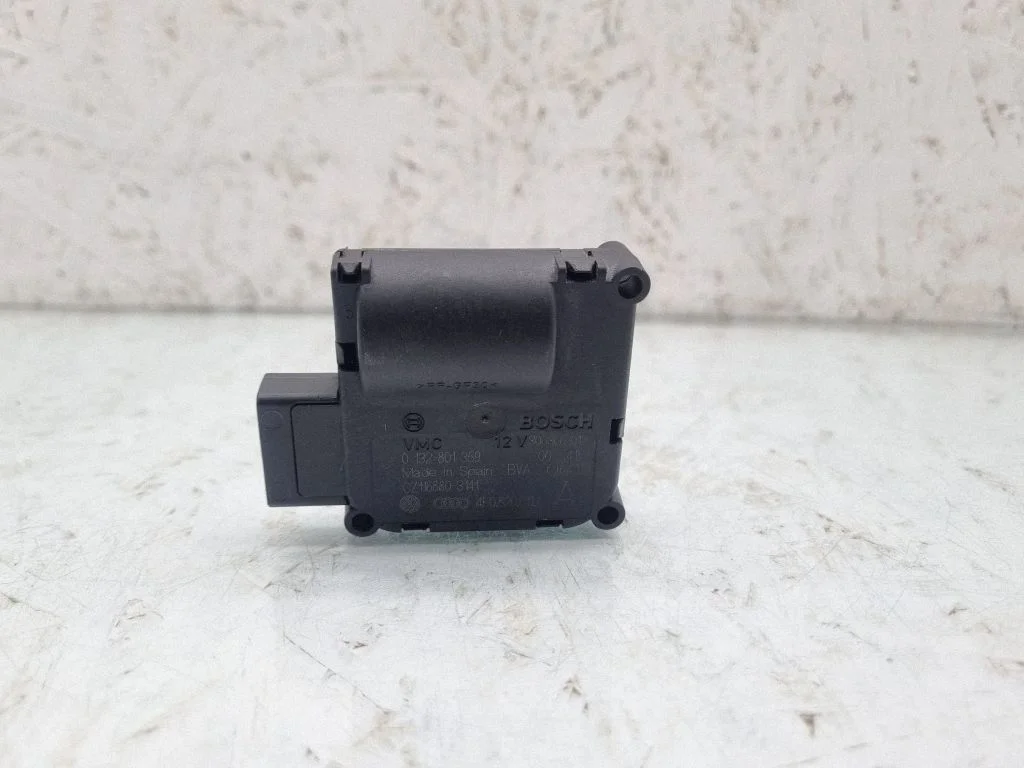 Air flap motor/actuator 4F0820511A