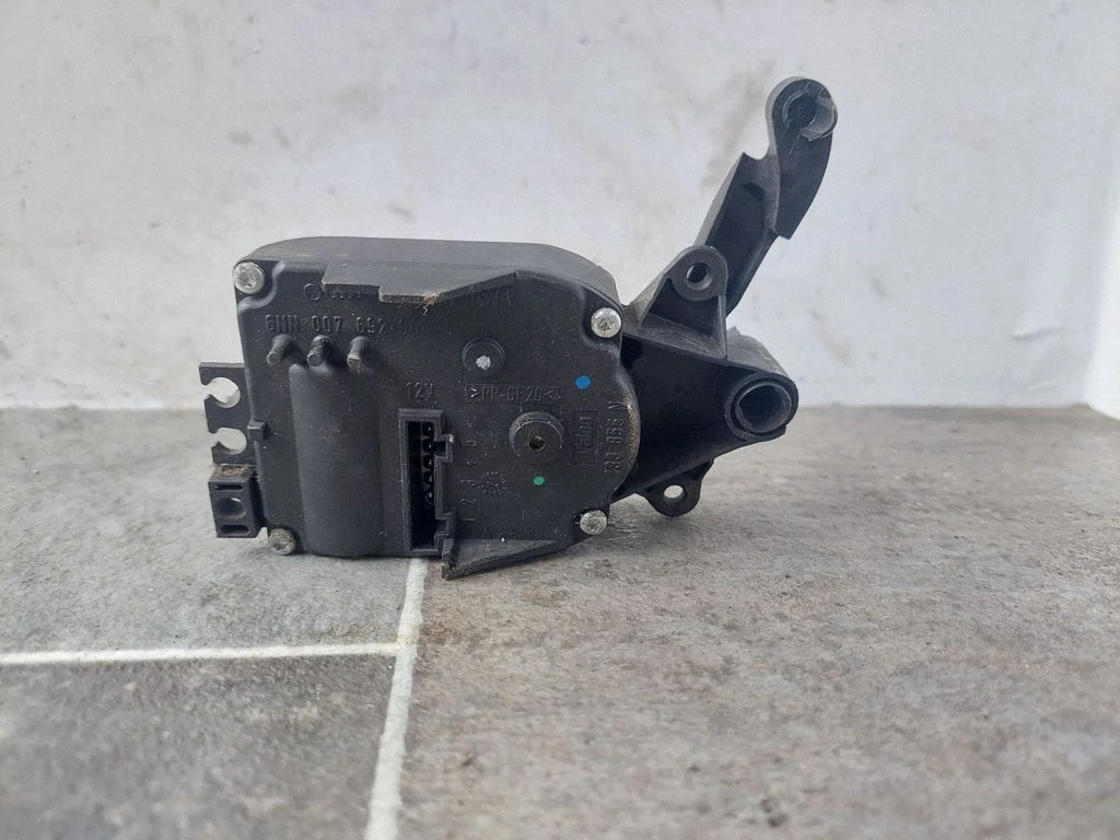 Air flap motor/actuator 1J1907511A