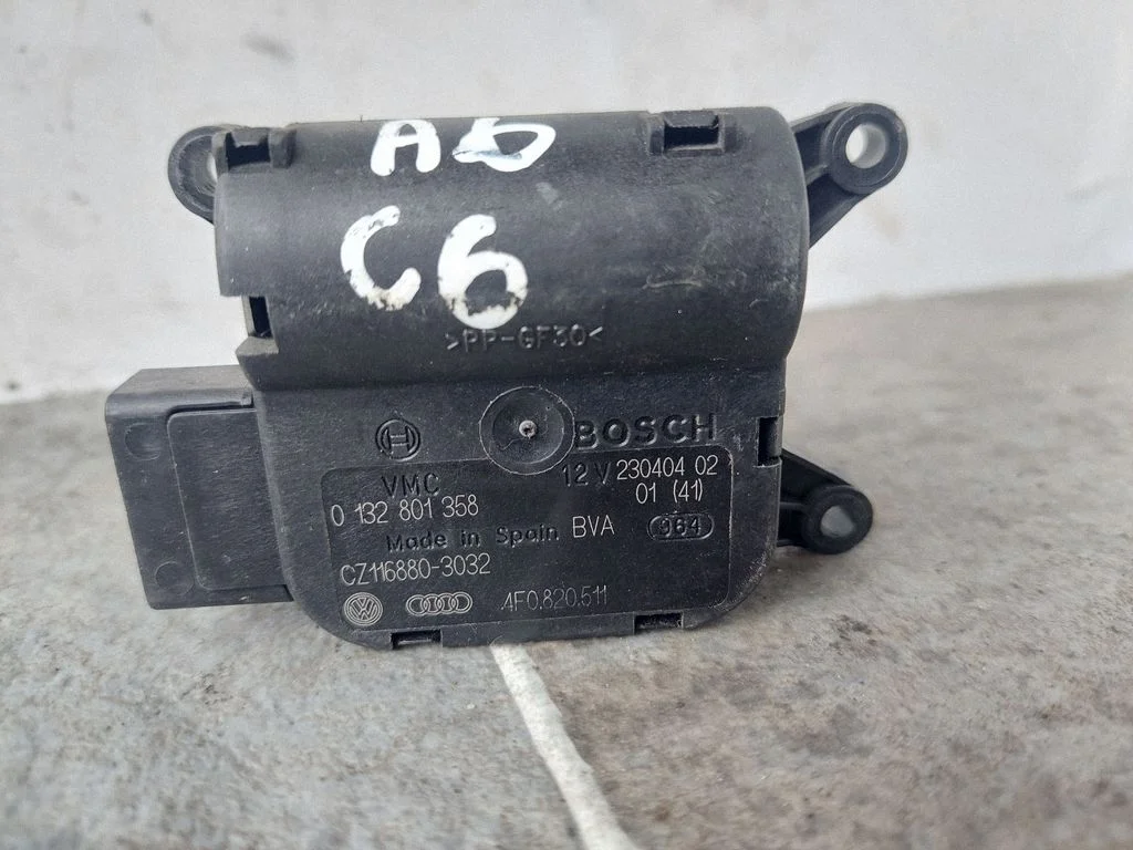 Silniczek klapki nawiewu 0132801358