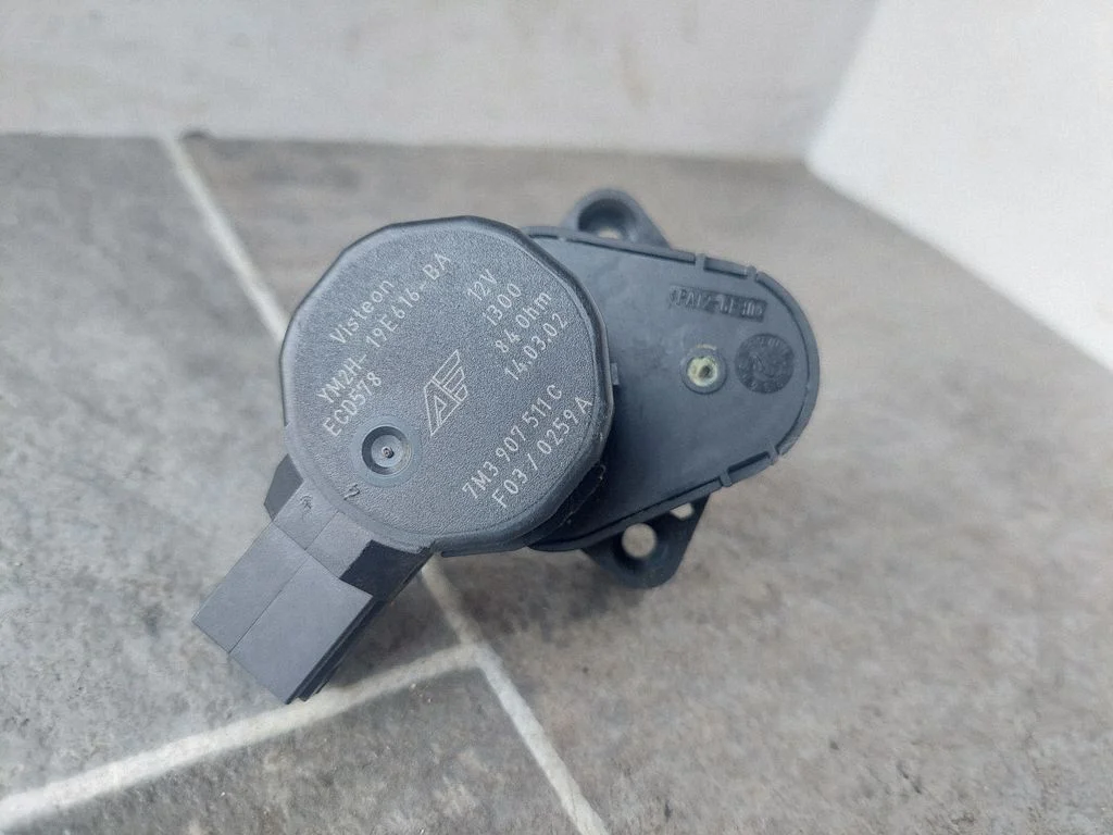 Gaisa aizvara motoriņš/aktuators 7M3907511C