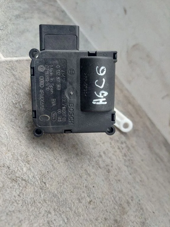 Silniczek klapki nawiewu 0132801369
