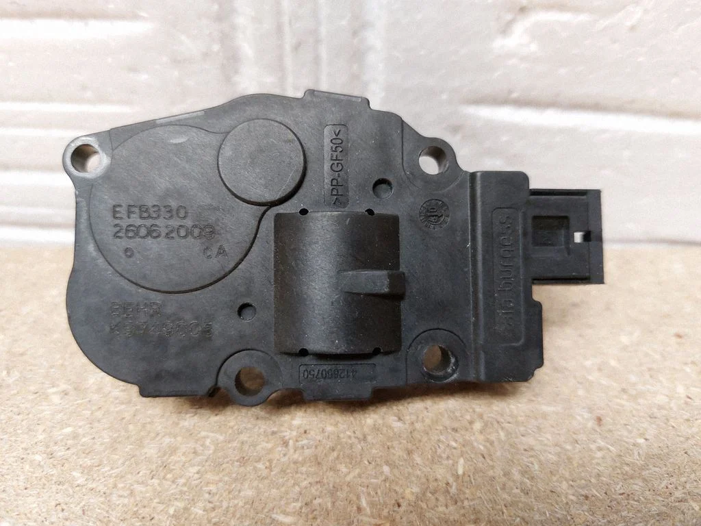Air flap motor/actuator – Audi A4 Allroad B8 (2008-2016)