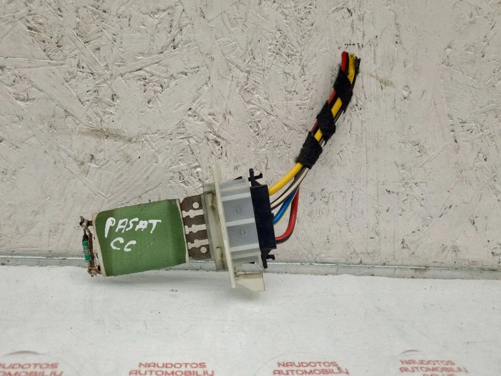 Heater blower motor/fan resistor – Volkswagen Passat CC (2008-2016)