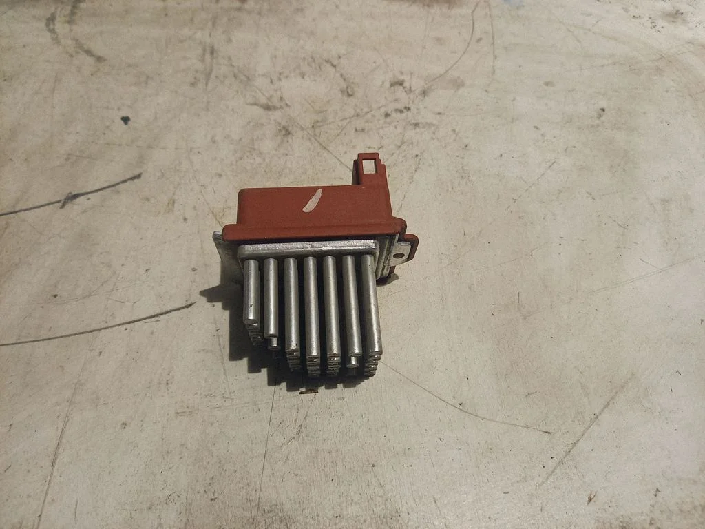 Heater blower motor/fan resistor – Volkswagen Sharan (2001-2010)