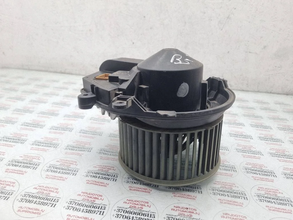 Heater fan/blower 8D1820921