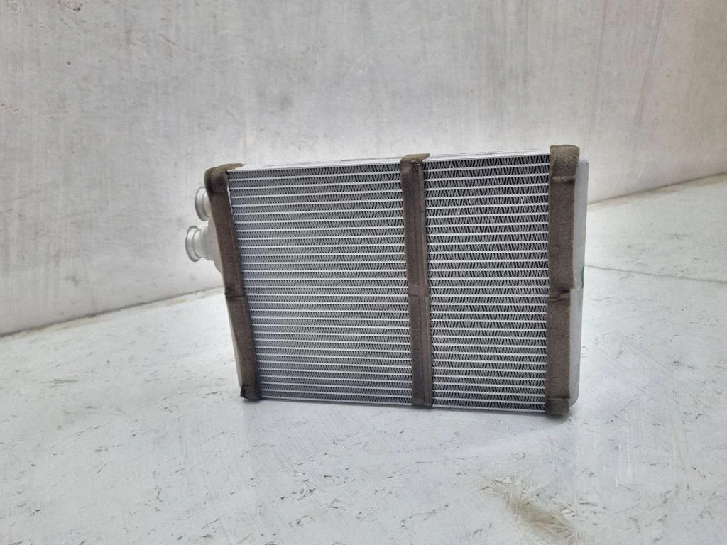 Salongi küttekeha radiaator
