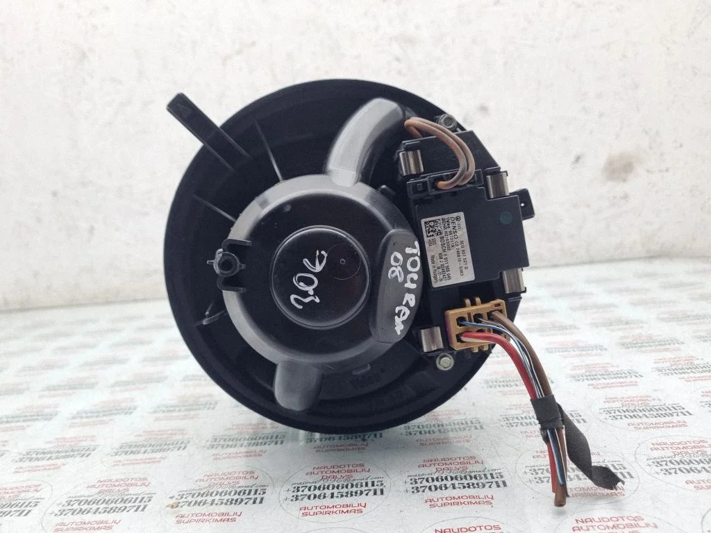 Heater fan/blower 3C0907521D
