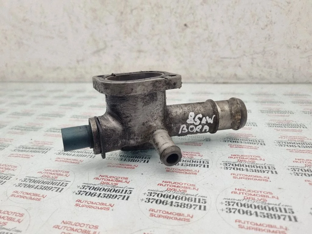 Thermostat/thermostat housing 038121133A