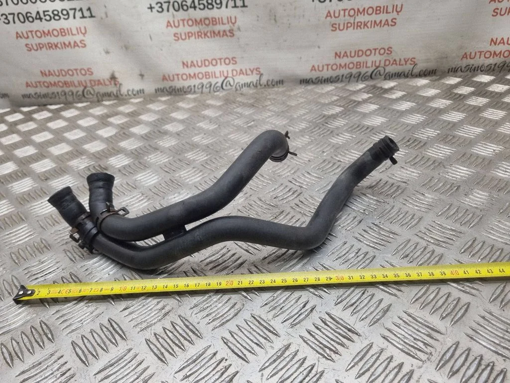 Engine coolant pipe/hose