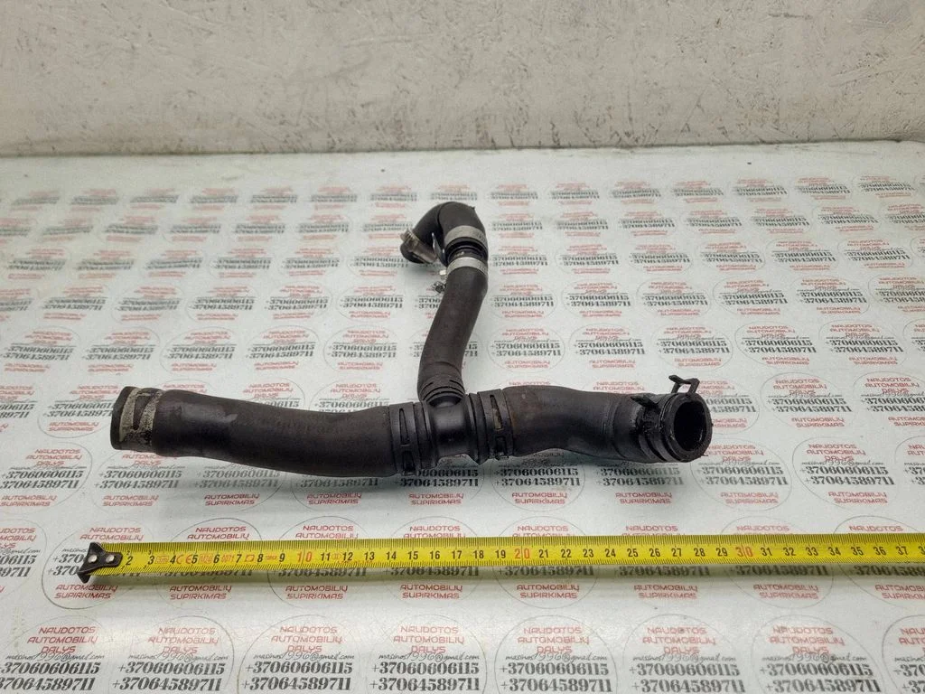 Engine coolant pipe/hose