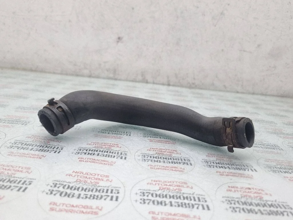Motora dzesēšanas caurule (-es)/šļūtene (-es) 1K0122157D