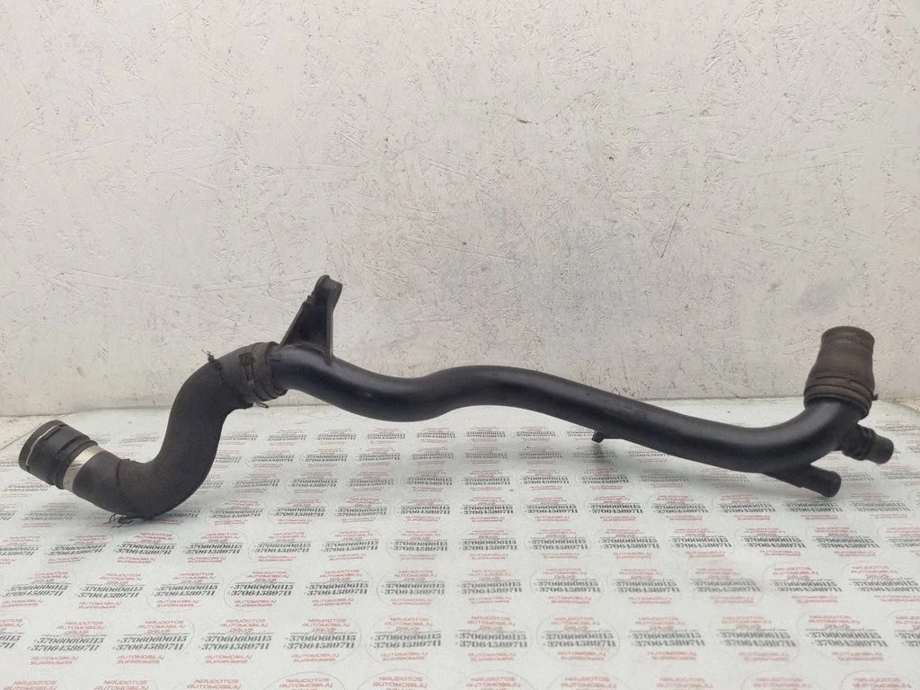 Engine coolant pipe/hose 03L121071