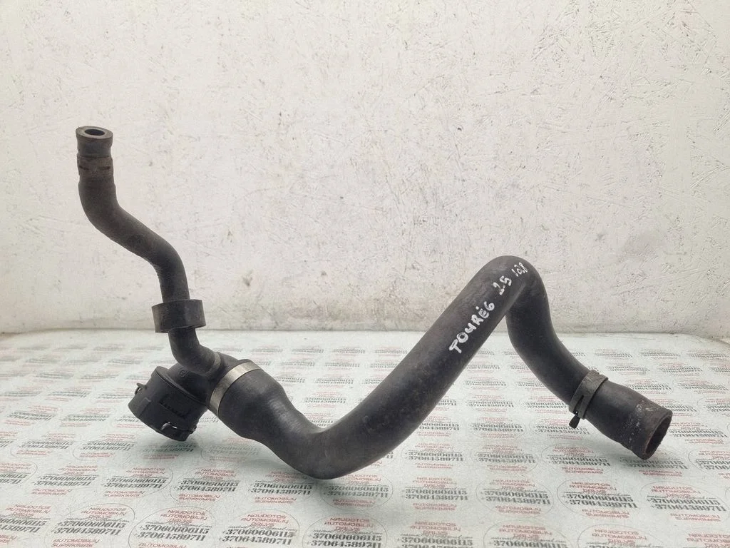 Engine coolant pipe/hose – Volkswagen Touareg I (2002-2010)