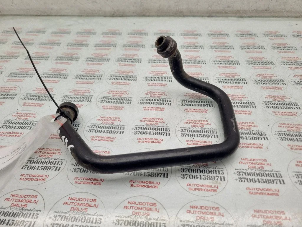 Mootori jahutusvedeliku toru / voolik 077117412Q