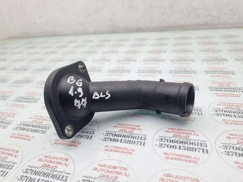 Engine coolant pipe/hose 038121121D