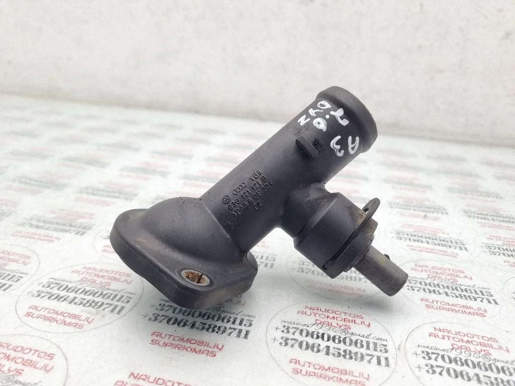 Engine coolant pipe/hose 03G121121B