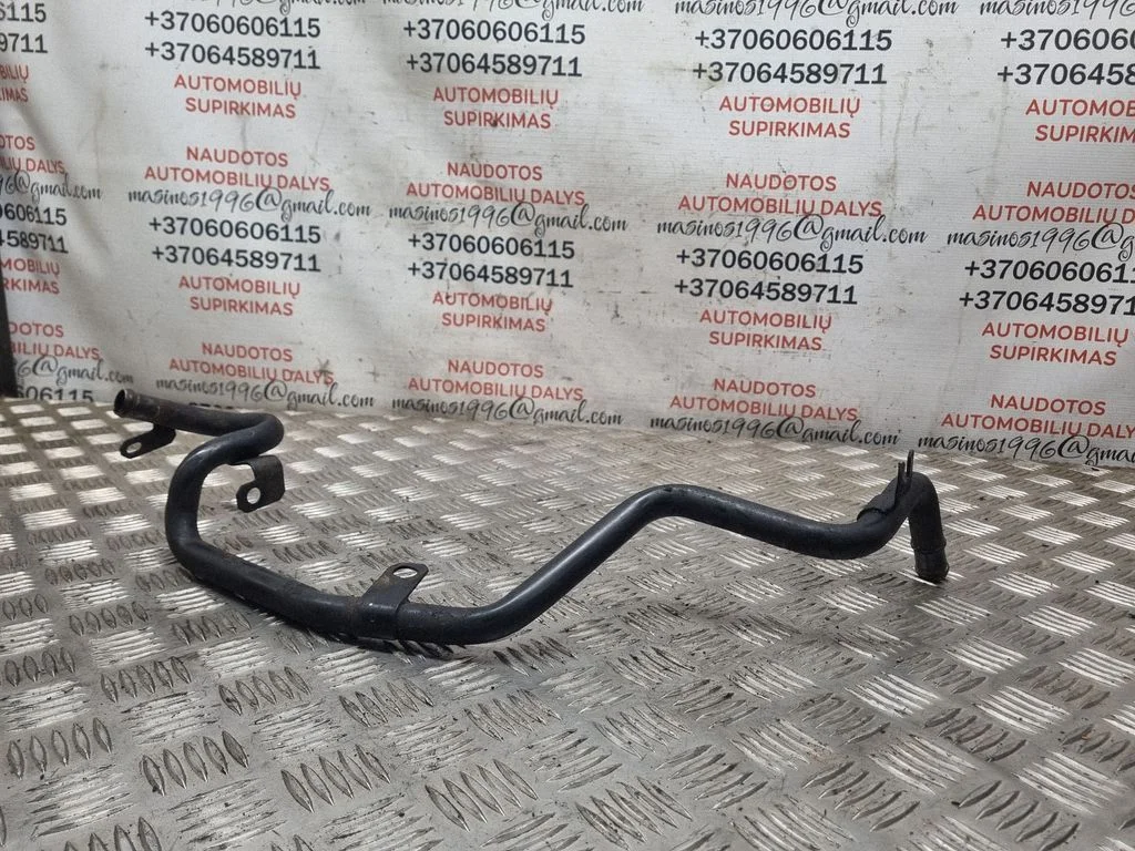 Engine coolant pipe/hose