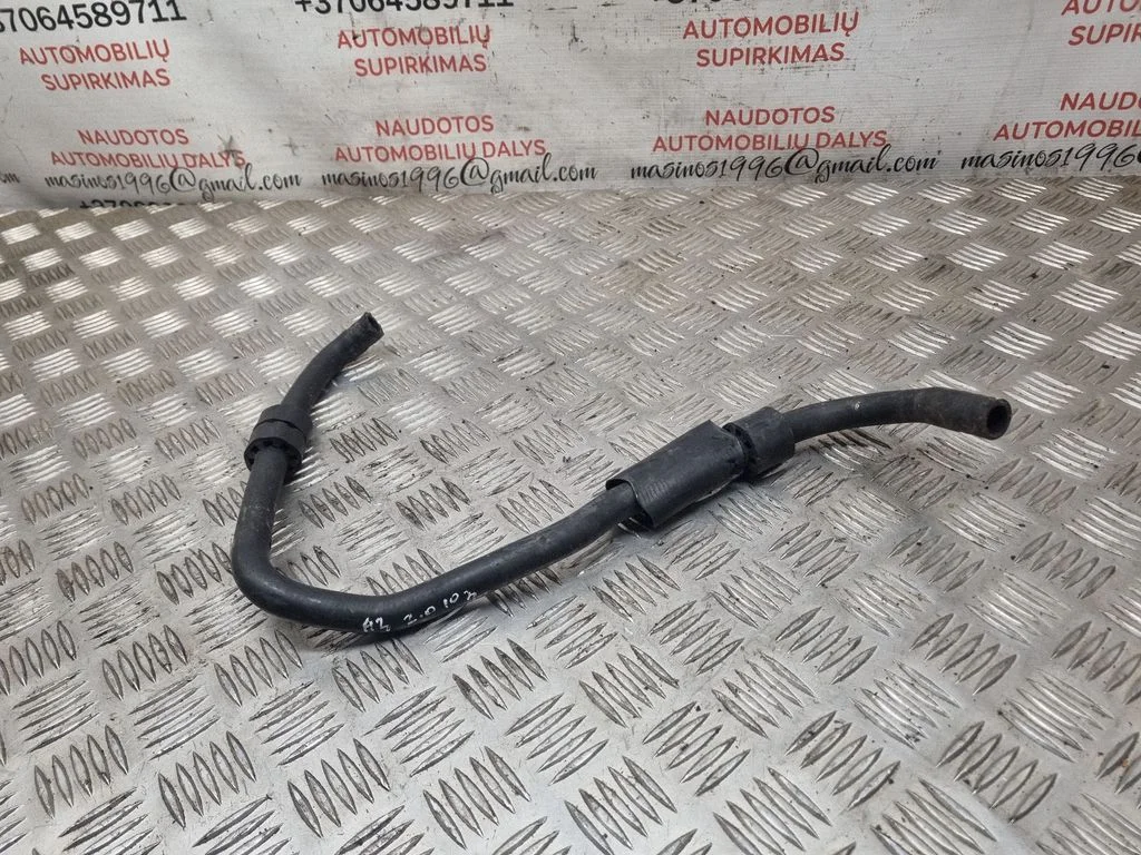 Engine coolant pipe/hose