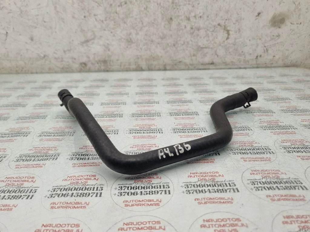 Engine coolant pipe/hose