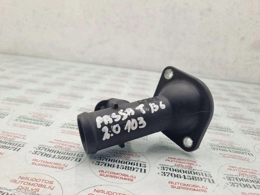 Engine coolant pipe/hose – Volkswagen Passat B6 (2005-2010)