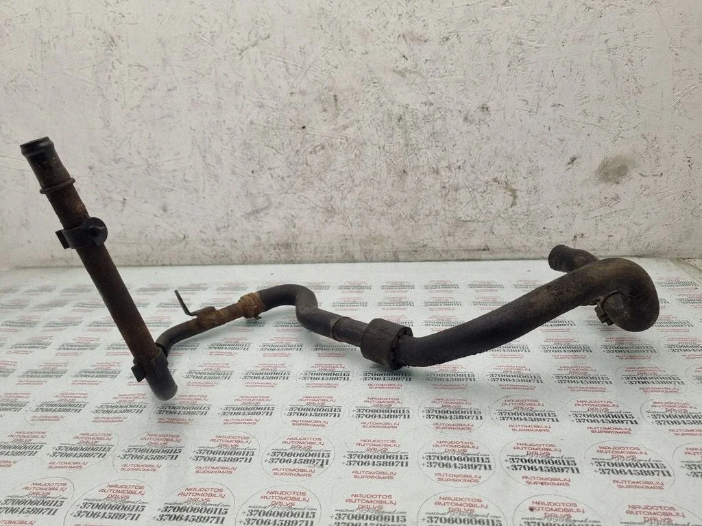 Engine coolant pipe/hose 7L6121065D