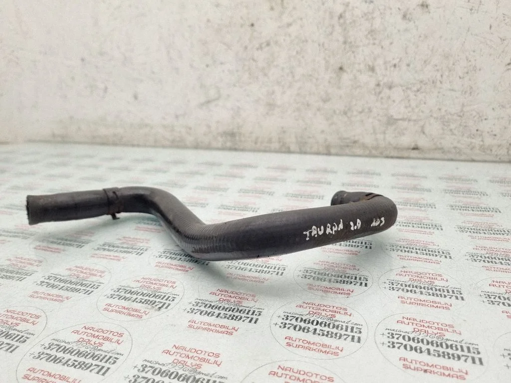 Engine coolant pipe/hose