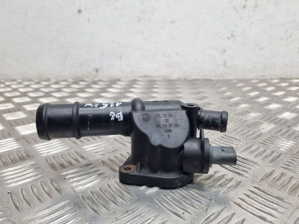 Engine coolant pipe/hose – Volkswagen Passat CC (2008-2016)