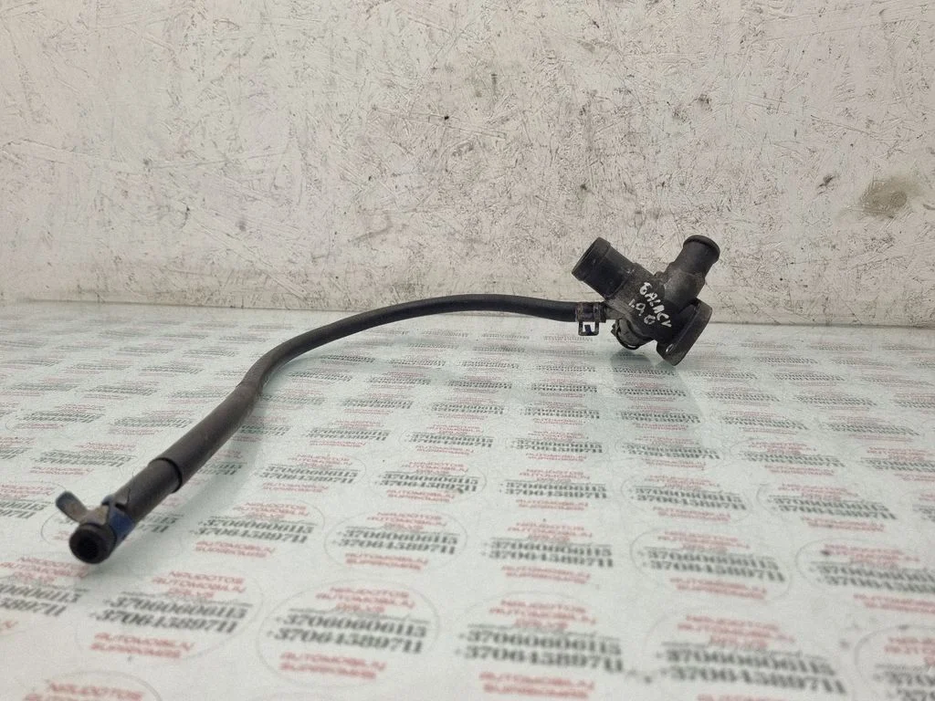 Engine coolant pipe/hose