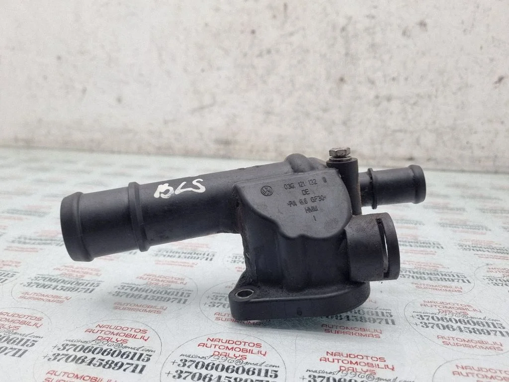Engine coolant pipe/hose 03G121132B