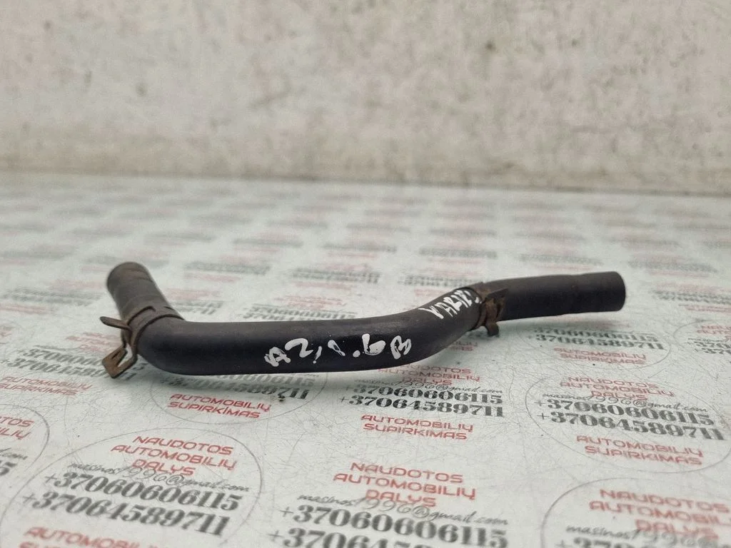Engine coolant pipe/hose