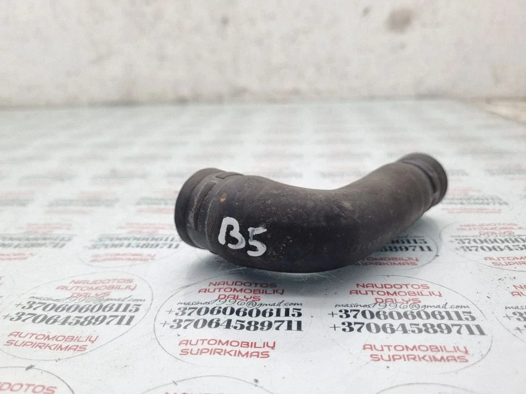Engine coolant pipe/hose 048121063