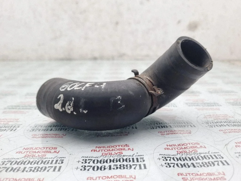 Engine coolant pipe/hose