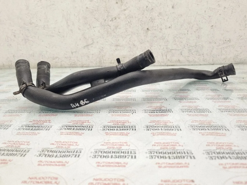 Engine coolant pipe/hose
