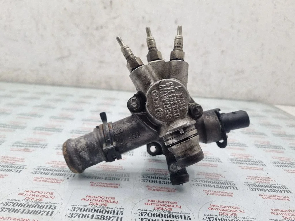 Engine coolant pipe/hose 038121145