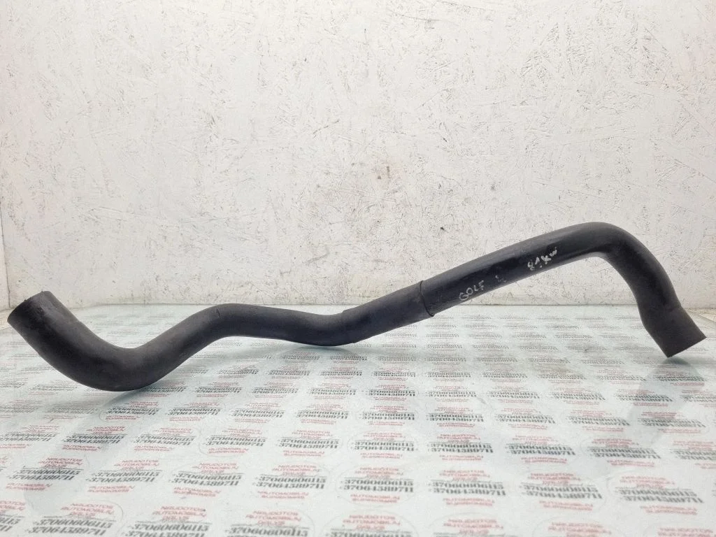 Engine coolant pipe/hose