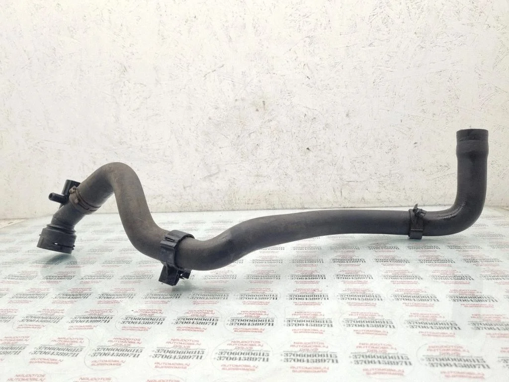 Engine coolant pipe/hose – Volkswagen Golf IV (1998-2005)