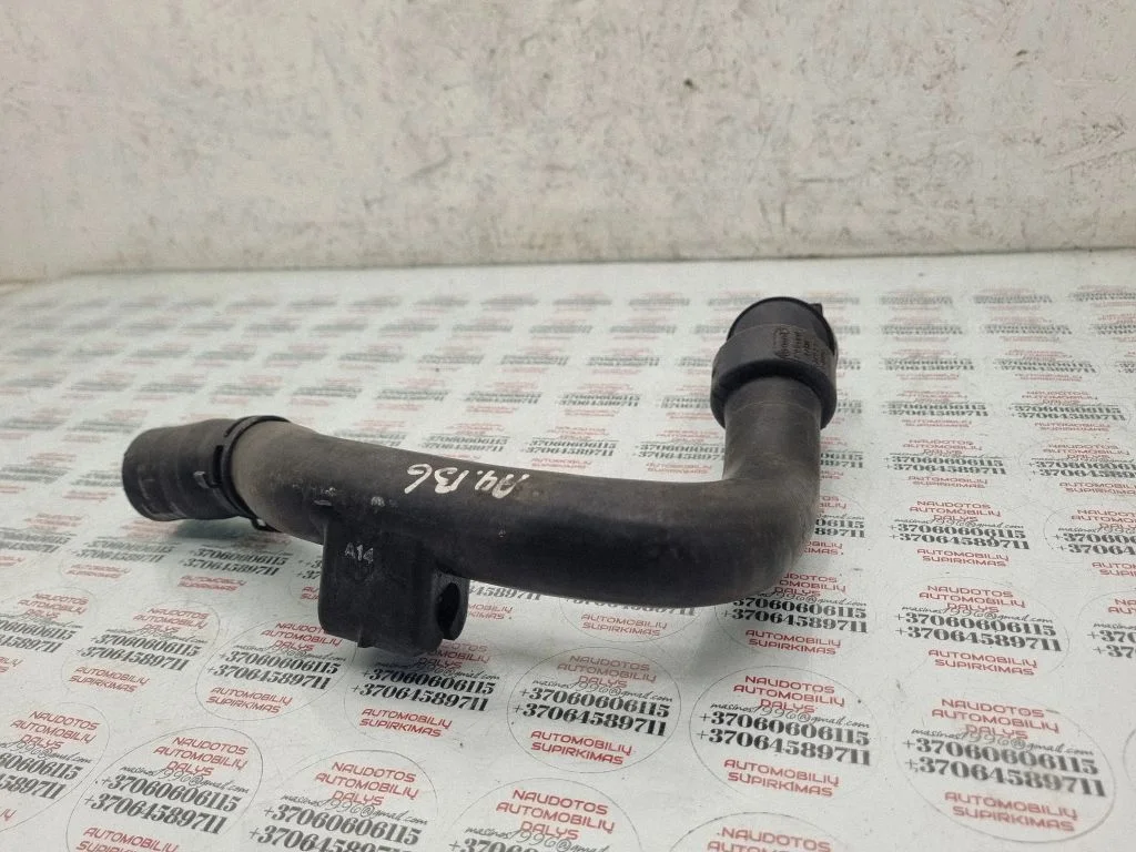 Engine coolant pipe/hose 8E0121101C