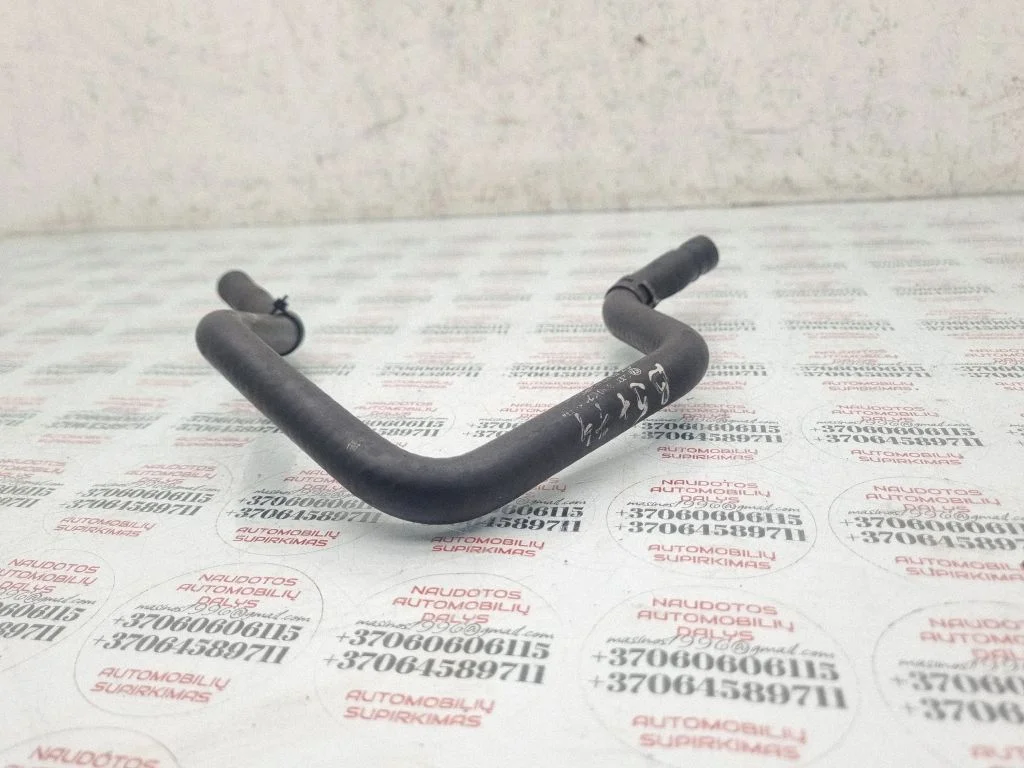 Engine coolant pipe/hose