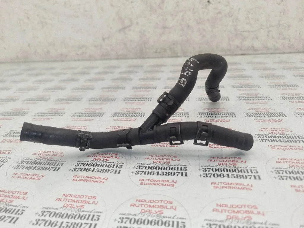 Engine coolant pipe/hose