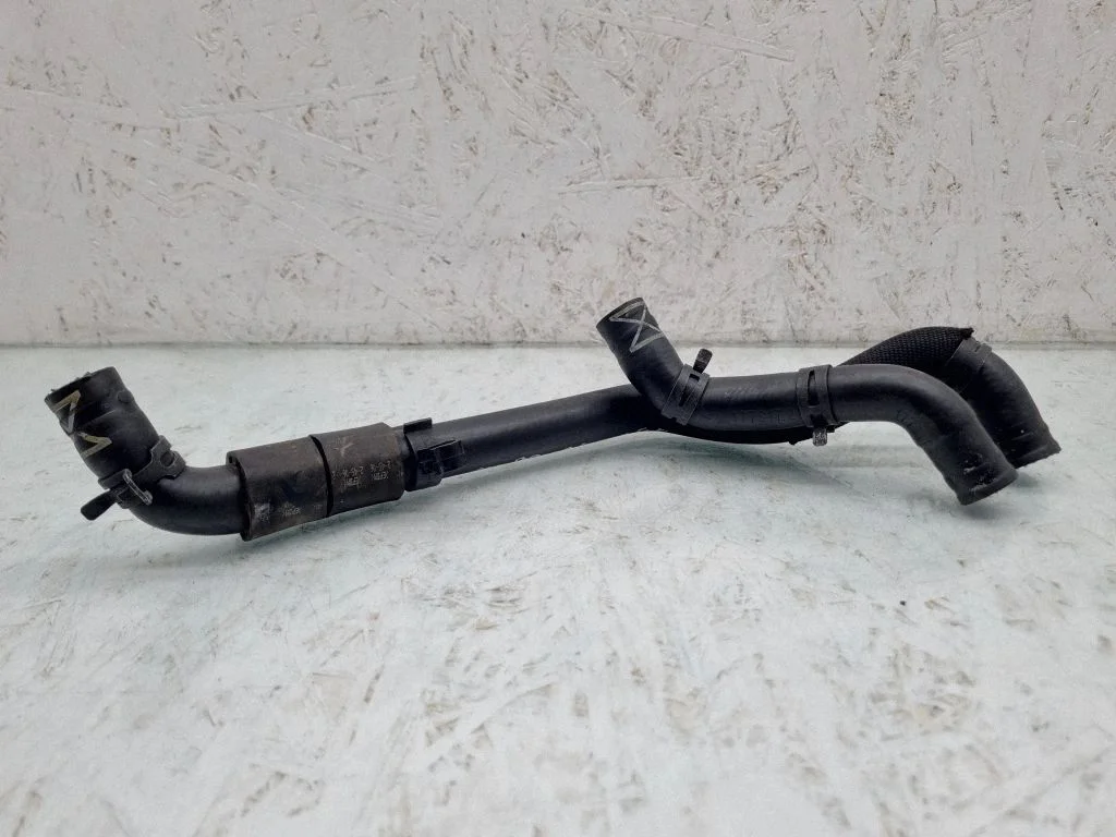 Engine coolant pipe/hose 038121086M