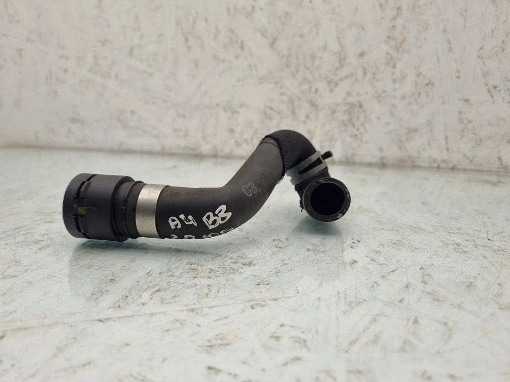 Engine coolant pipe/hose 8K1818375L