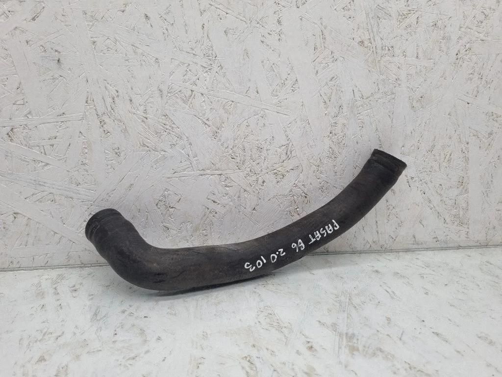 Engine coolant pipe/hose 30636984