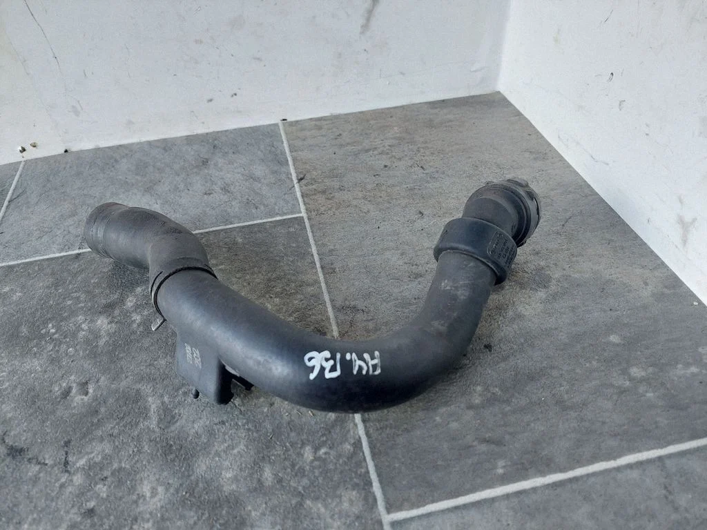 Engine coolant pipe/hose 8E0121101E